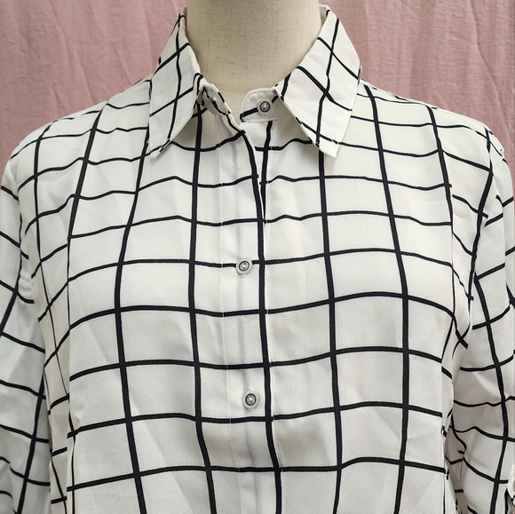 Lumière Collared Rolled Sleeve Peplum Waist Grid Print Blouse-(Small) - Picture 2 of 9
